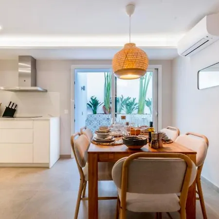 Amazing House Old Town Apartman